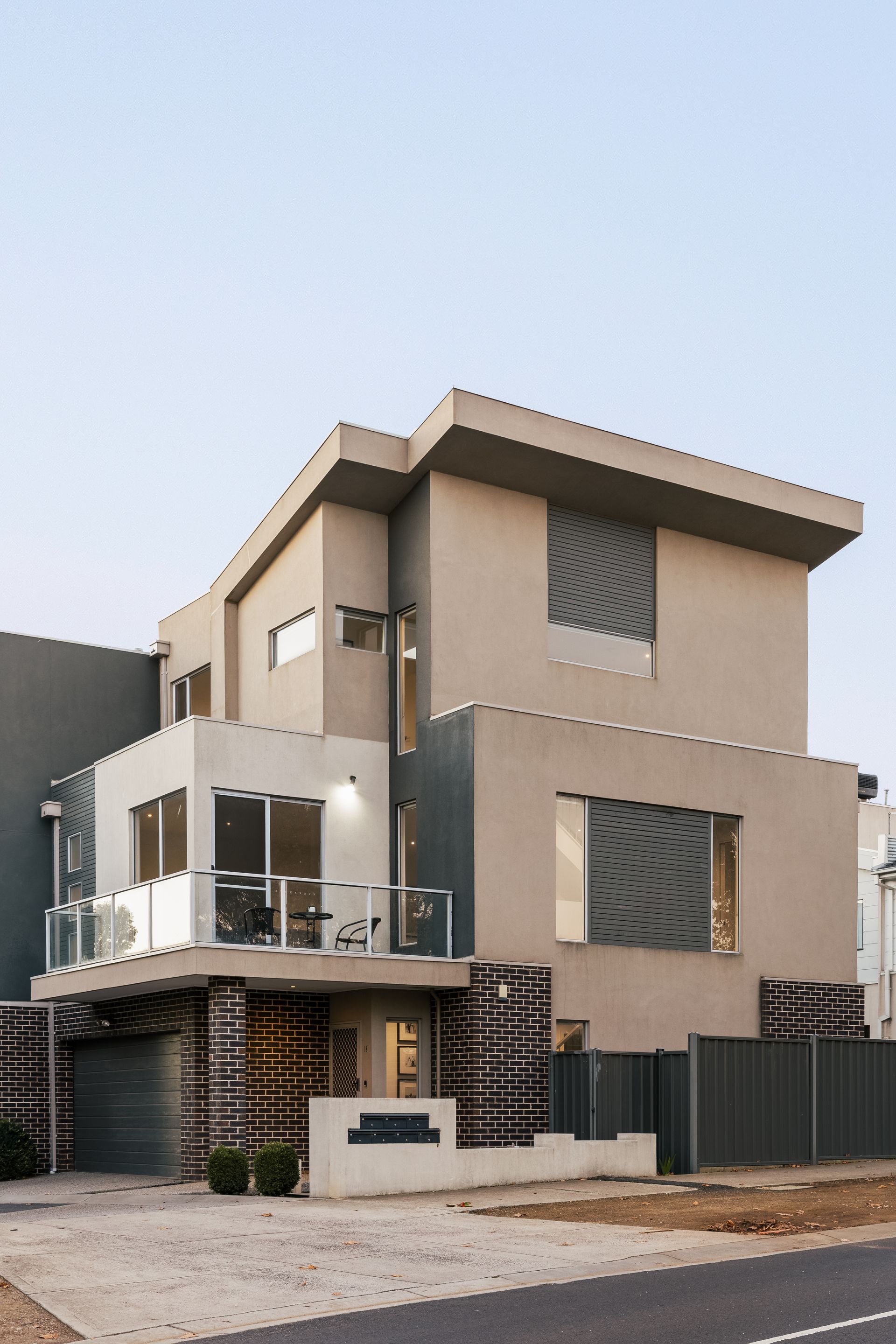 18/69-77 Lancefield Drive, Caroline Springs - Thumbnail 3