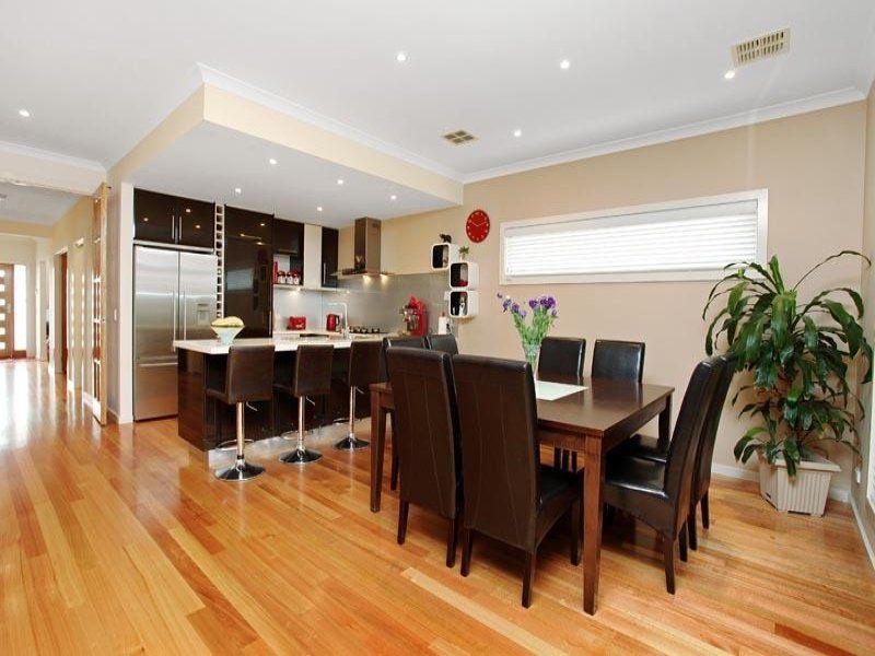 20 Brunton Avenue, Caroline Springs - Thumbnail 5