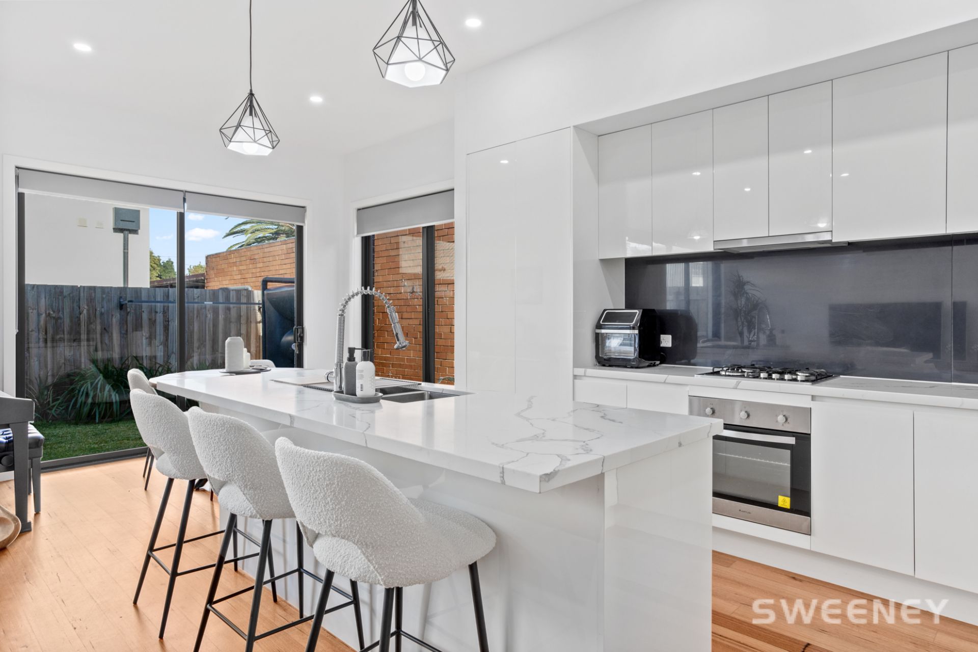 36 The Circle, Altona North - Thumbnail 2