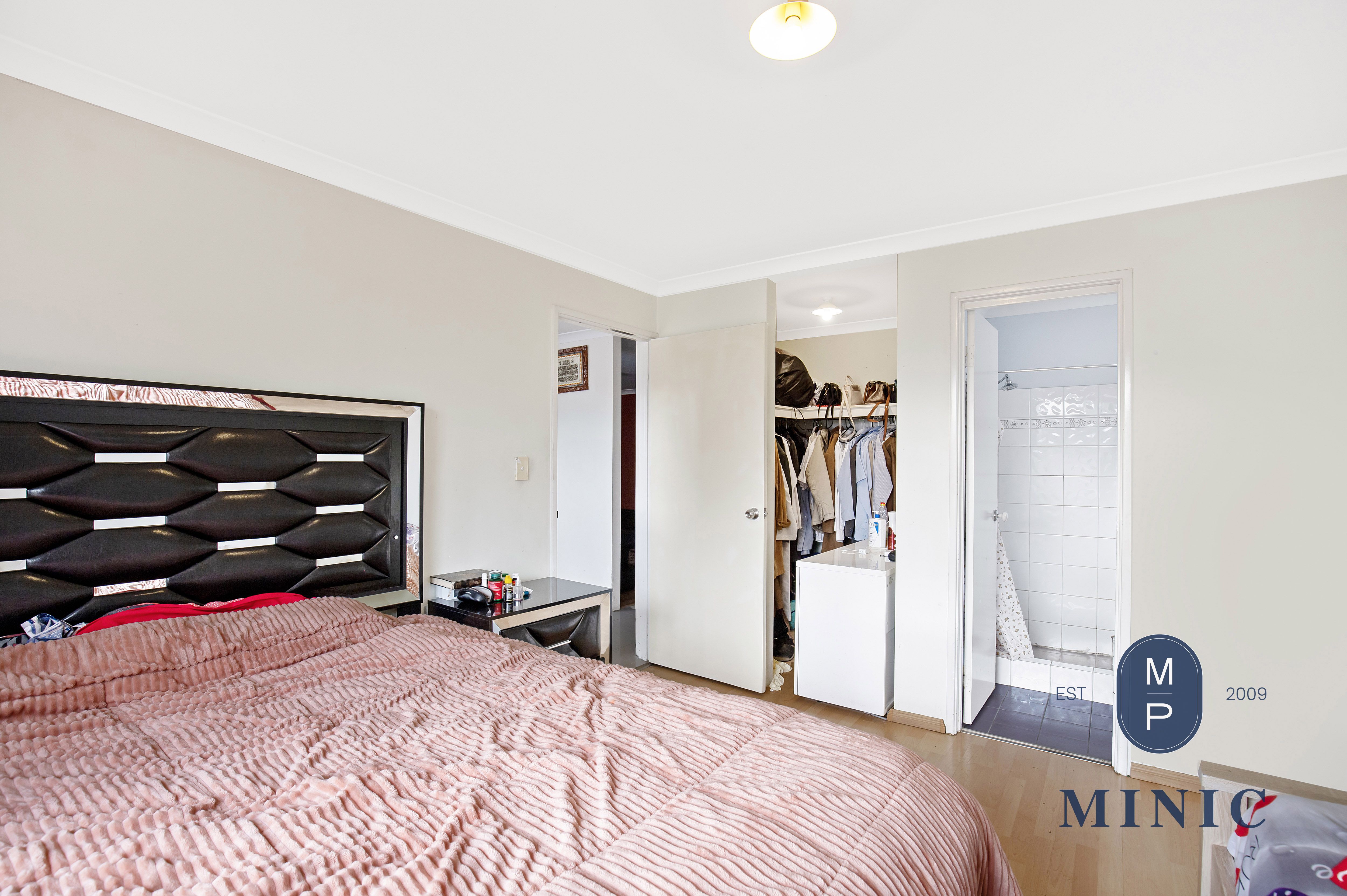 7 Mudlark Close, Langford