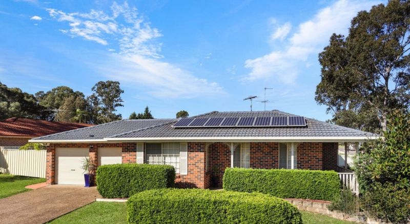 60 Torrance Crescent