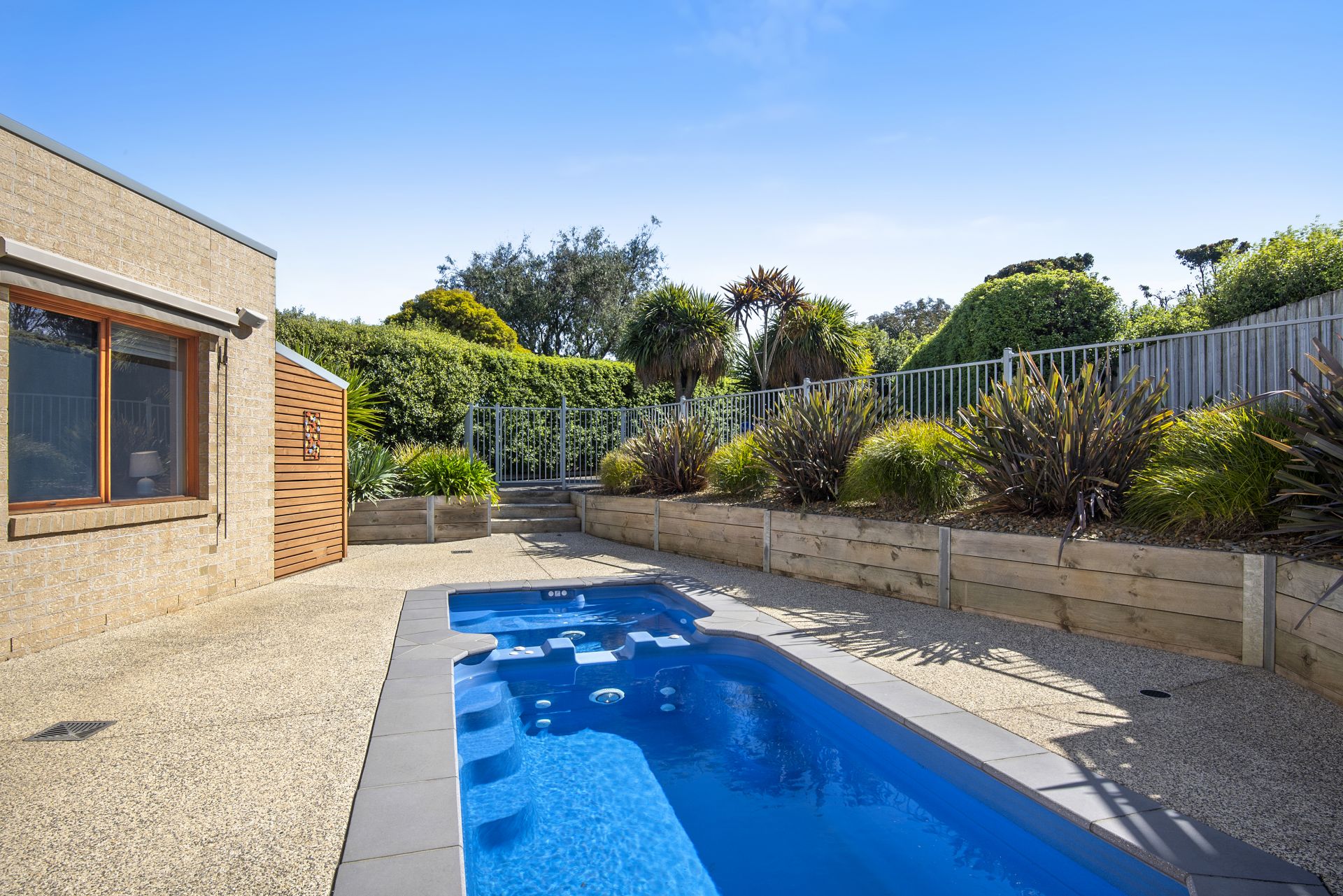 3 Neva Court, Torquay - Thumbnail 3