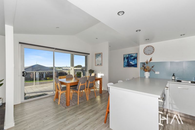 17 Therese Street Bridport, Bridport - Thumbnail 6