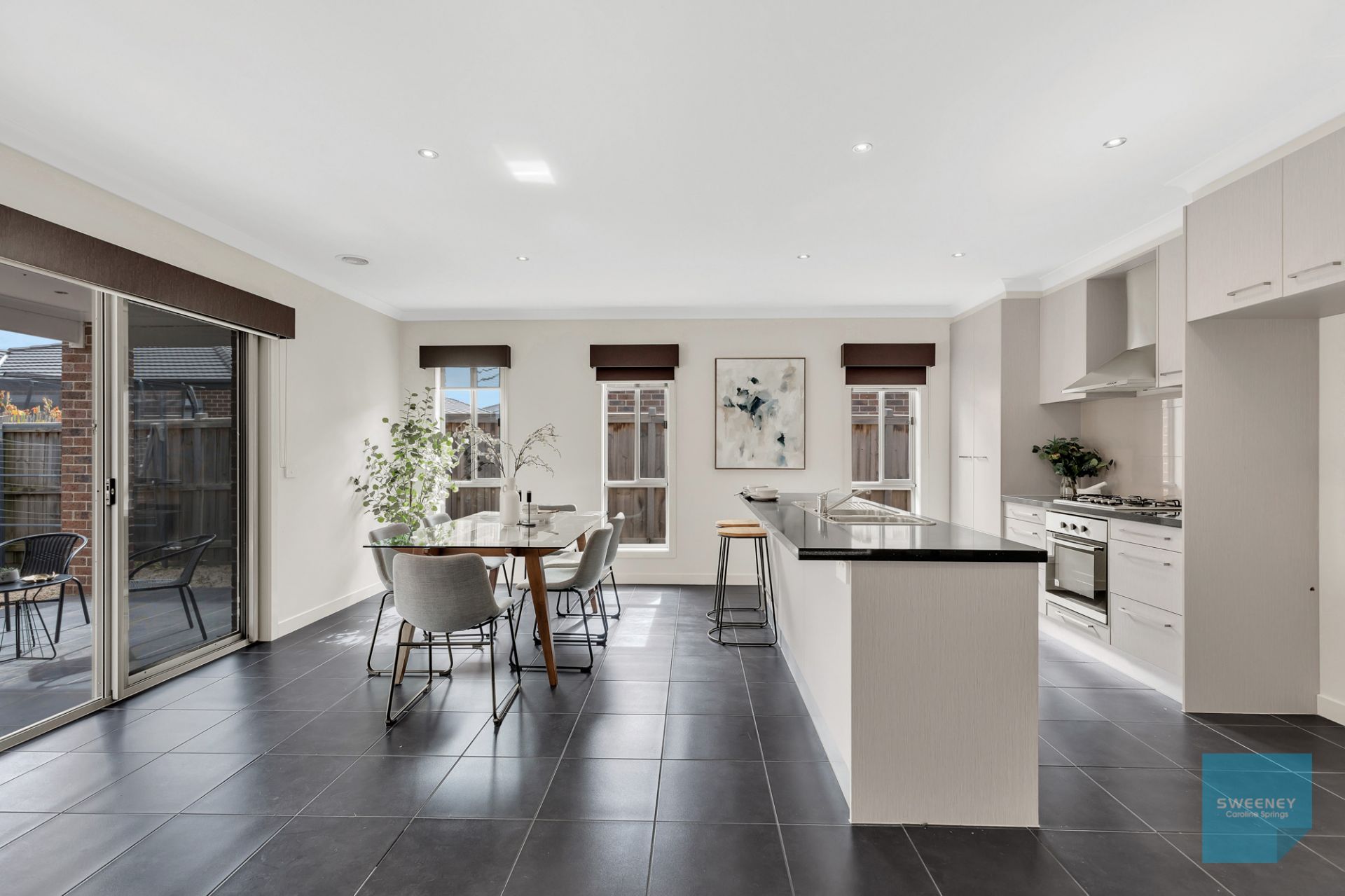 5 Keats Way, Fraser Rise - Thumbnail 4