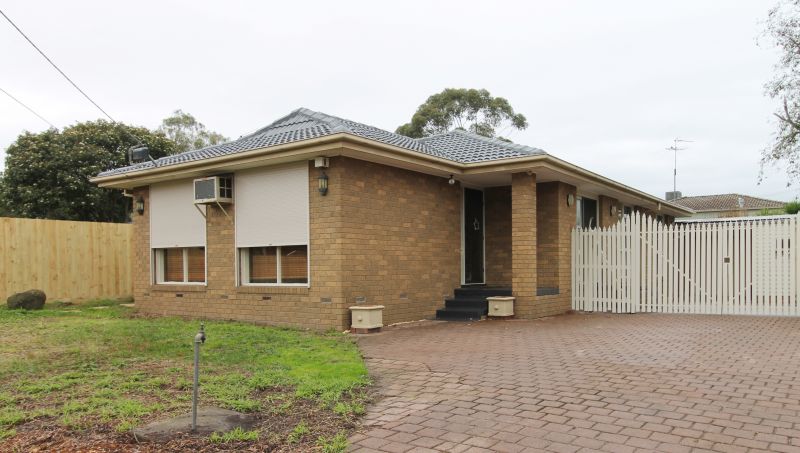10 Dorothea Court, Bundoora