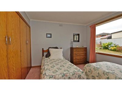 3
 
 
 
  
 
 
 1
 
 
 
  
 
 
 2
 
 
 
 
 
 
 
 7 Gardenia Grove, DEVONPORT TAS 7310, Devonport - Thumbnail 8
