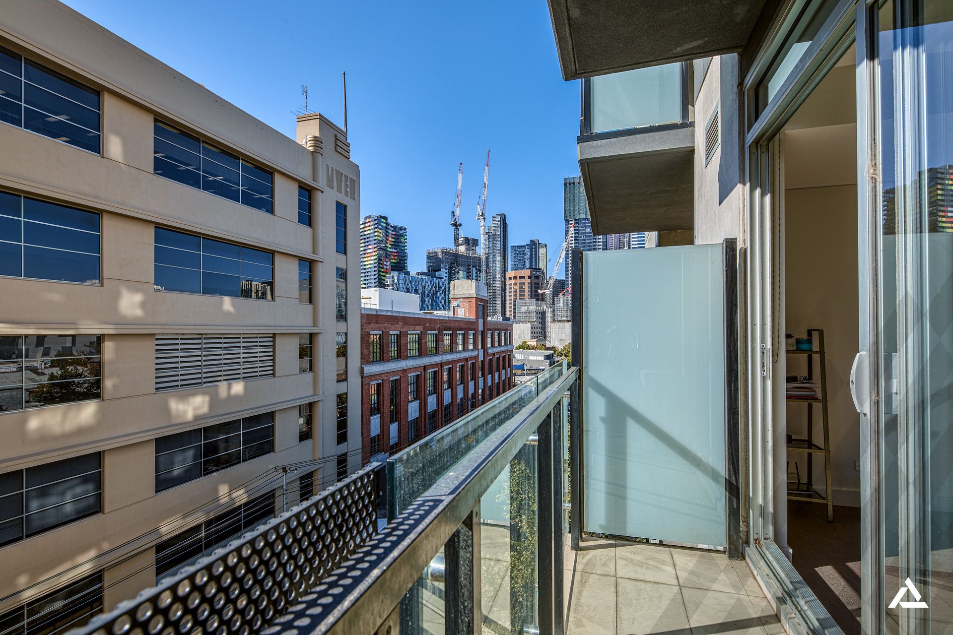 302/95 Berkeley Street Melbourne, Melbourne - Thumbnail 8