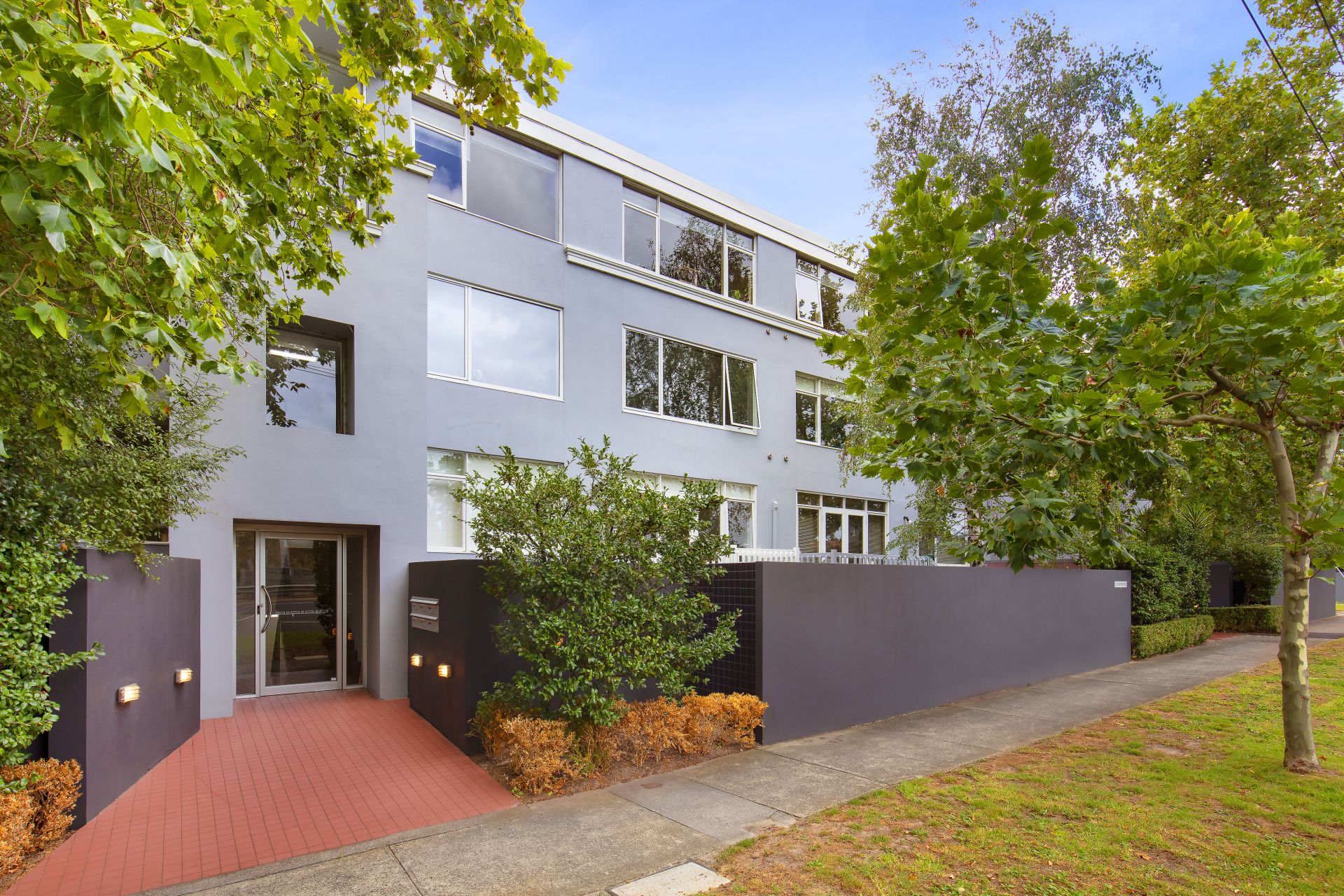 12/1 Kooyong Road, Armadale - Thumbnail 2