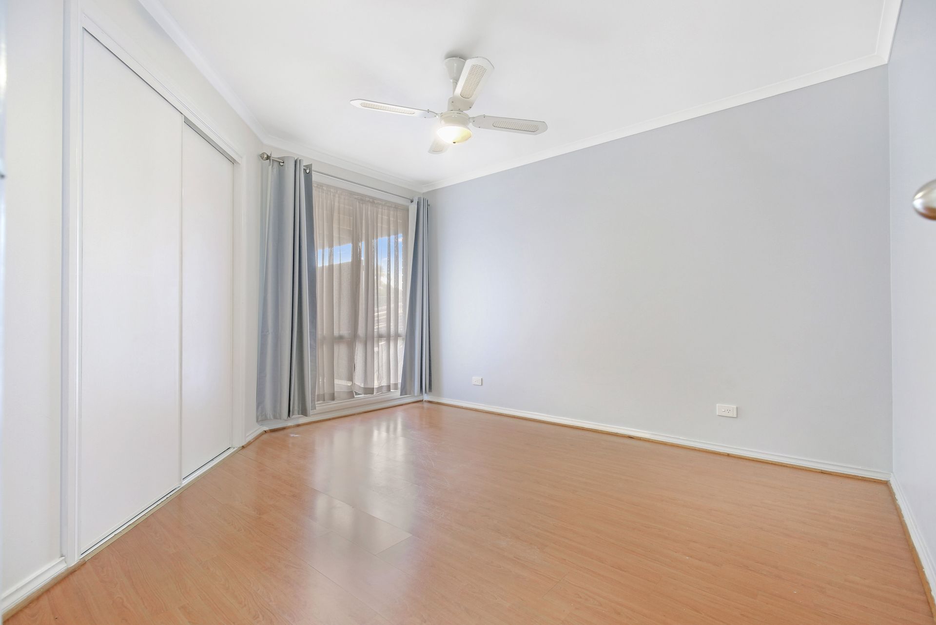 COSY 3 BEDROM DELIGHT!