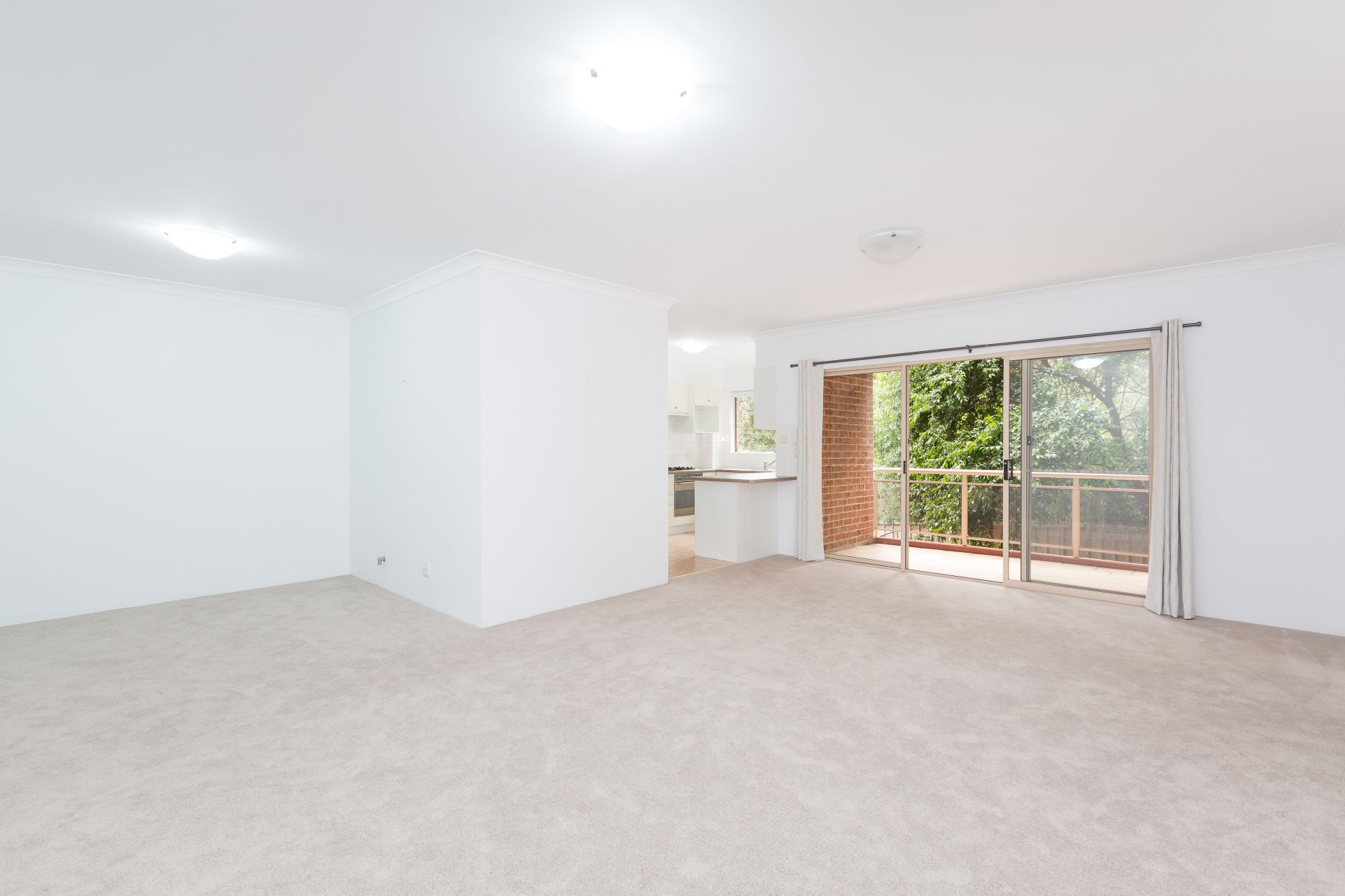 8/2 Vista Street Caringbah NSW