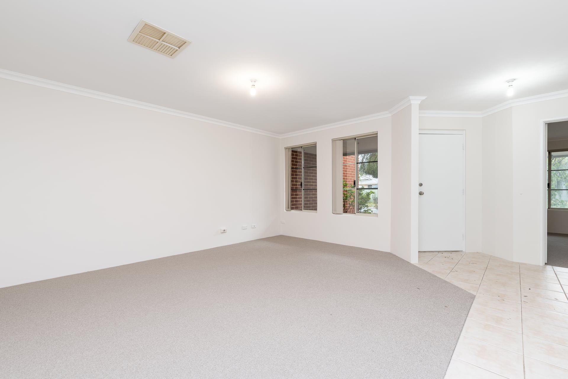 4 Burleigh way AUBIN GROVE WA, Aubin Grove - Thumbnail 4