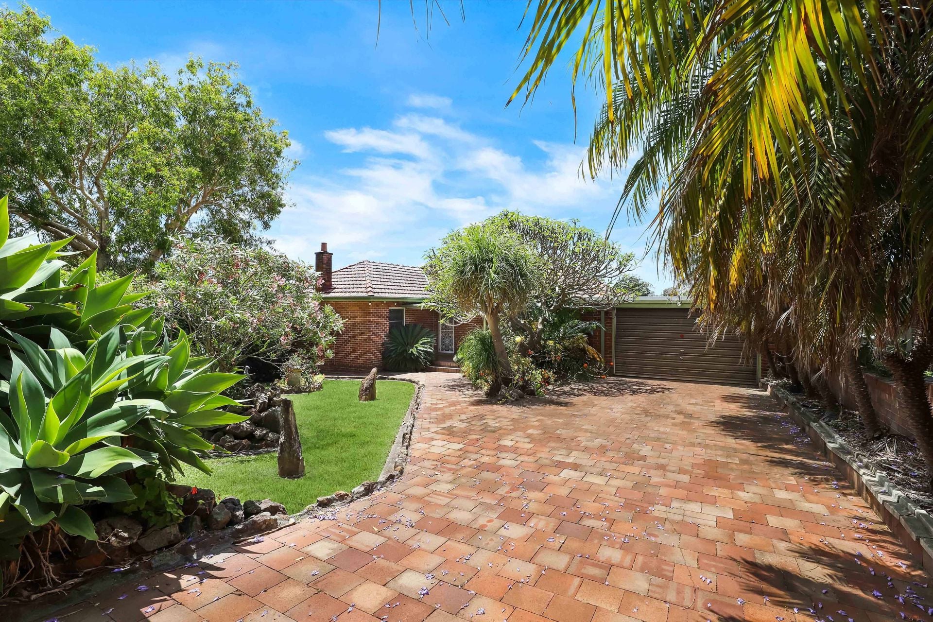 4 Clubb Crescent, Miranda, Miranda - Thumbnail 2