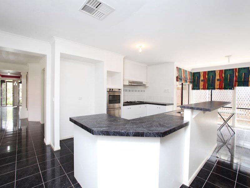17 John Paul Drive, Hillside - Thumbnail 3