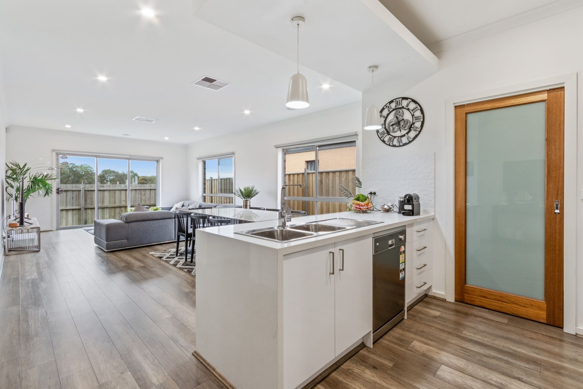 MODERN HOME IN ARRAMONT ESTATE