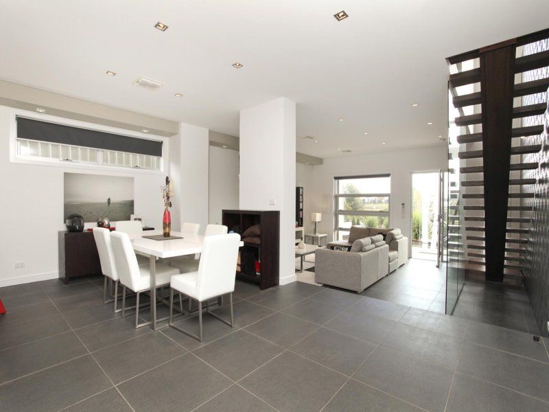 31 Caesia Way, Caroline Springs - Thumbnail 5