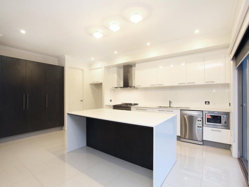 34 Brunton Avenue, Caroline Springs - Thumbnail 6