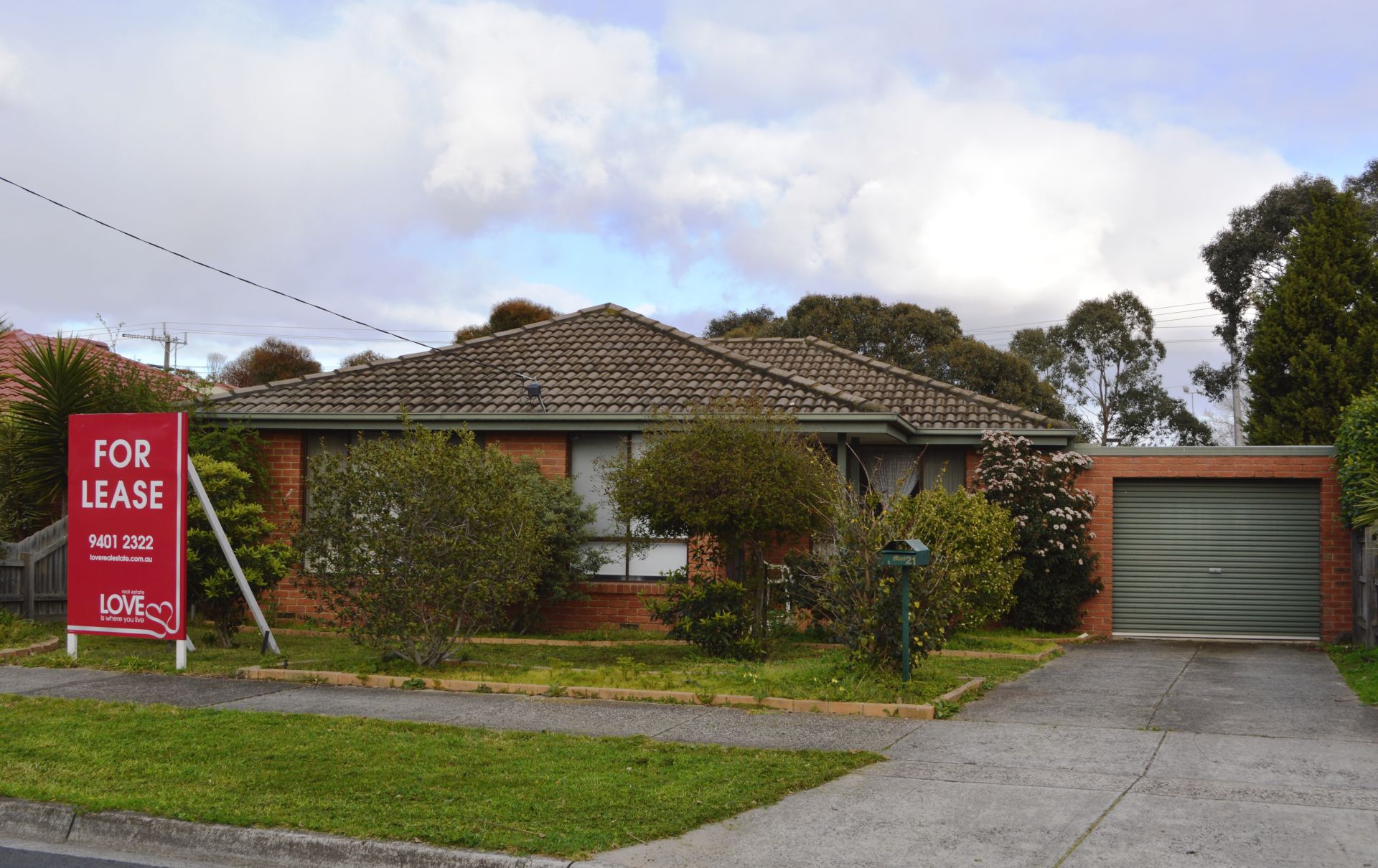 FANTASTICALLY LOCATED, SPACIOUS FAMILY HOME   *Insp Sat 17th Sep @ 11:25am*