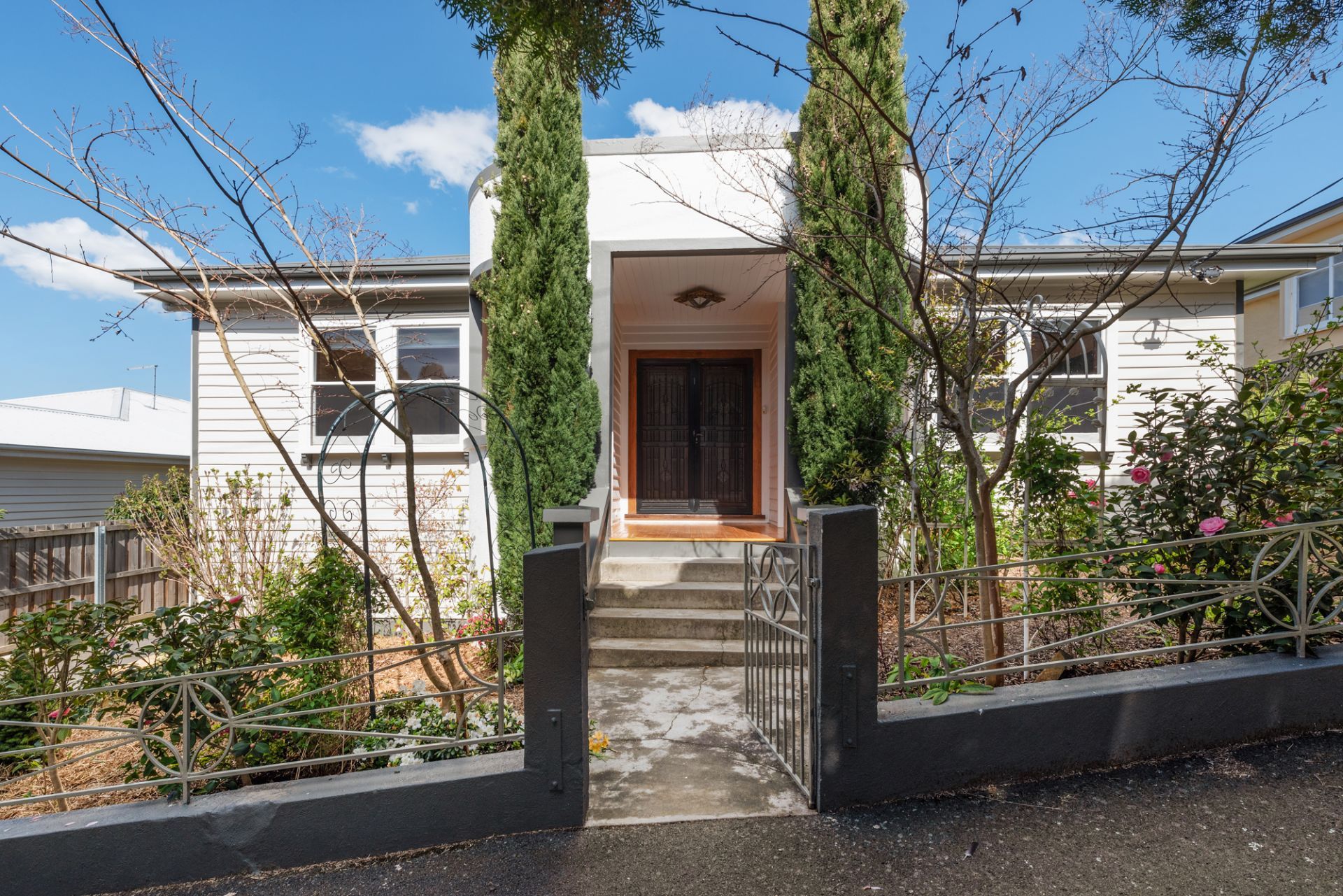 65 Campbell Street NEWSTEAD, Newstead - Thumbnail 2