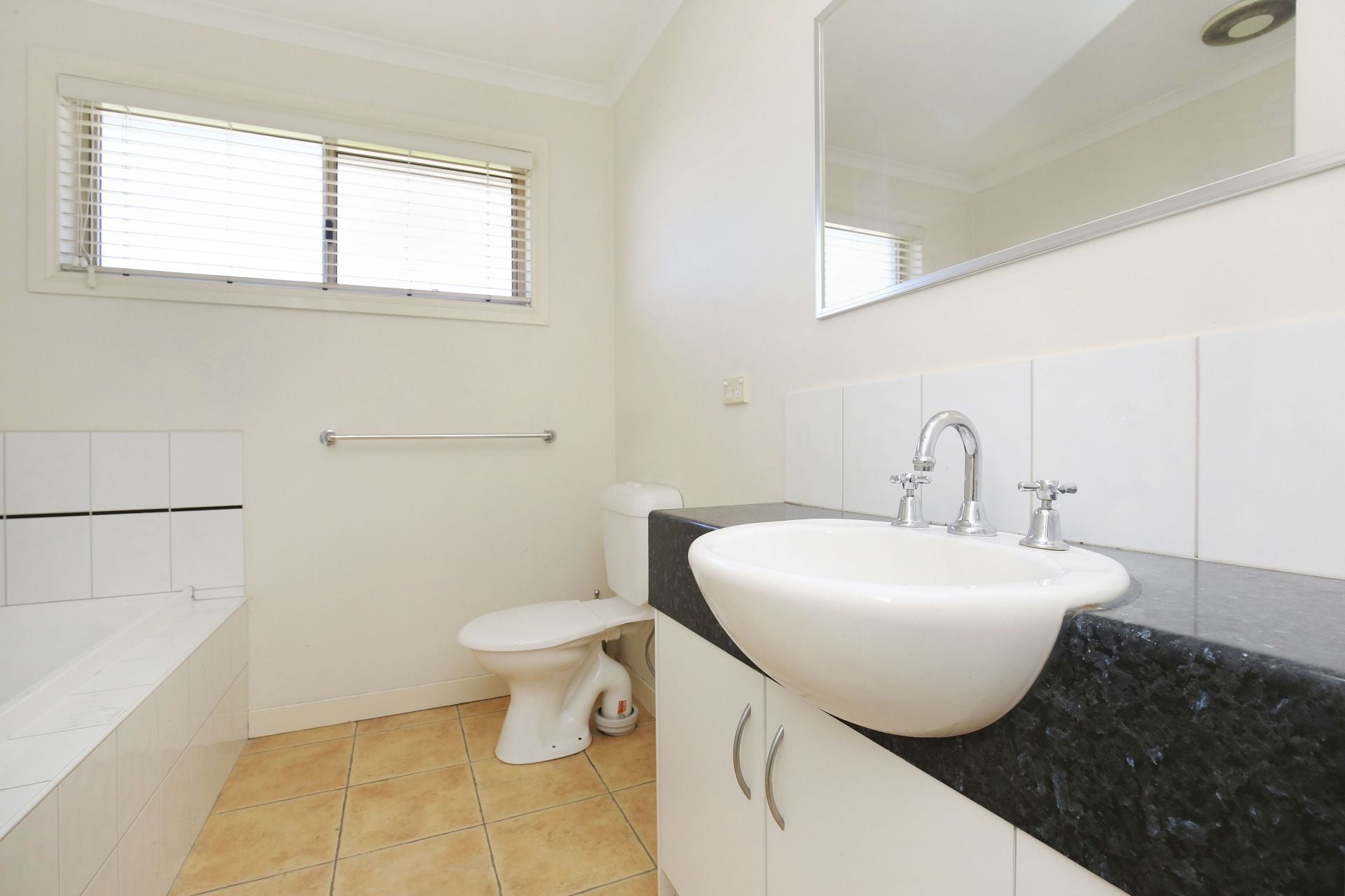 Lovely 3 Bedroom Townhouse