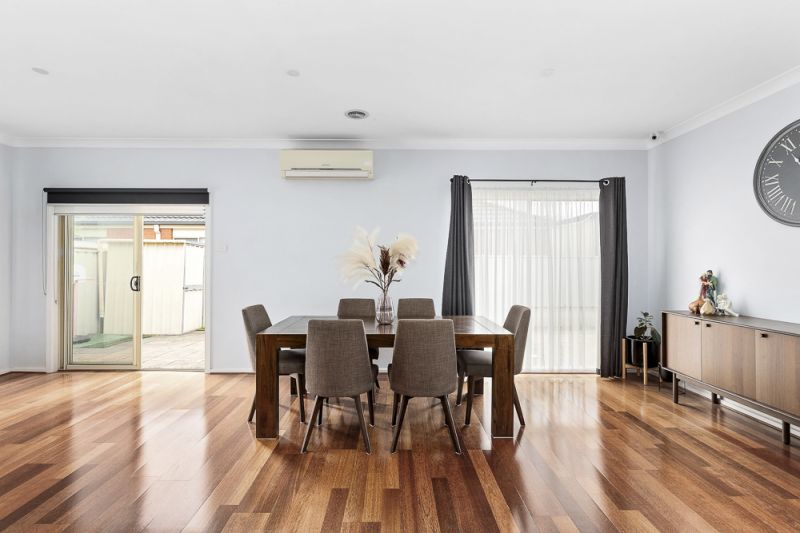 6 Lyme Park Circle, Caroline Springs - Thumbnail 7