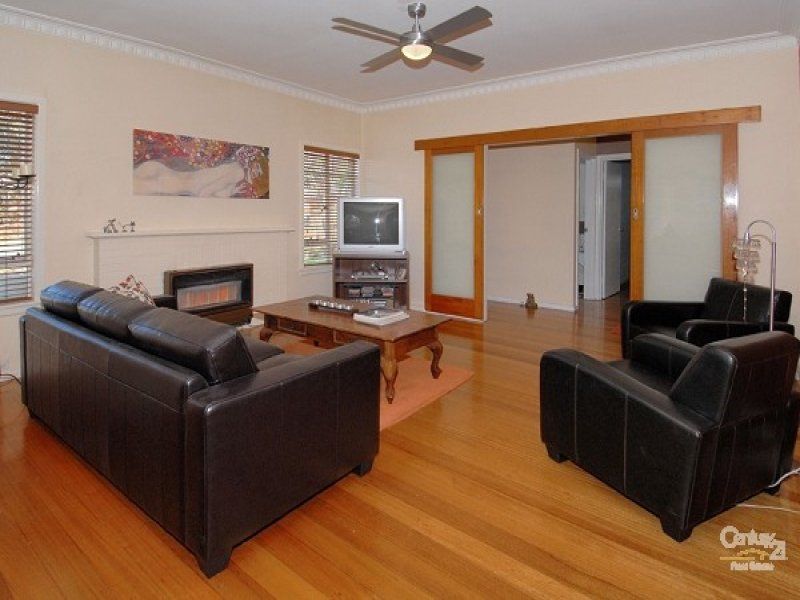 27 Delmont Avenue, Altona - Thumbnail 4