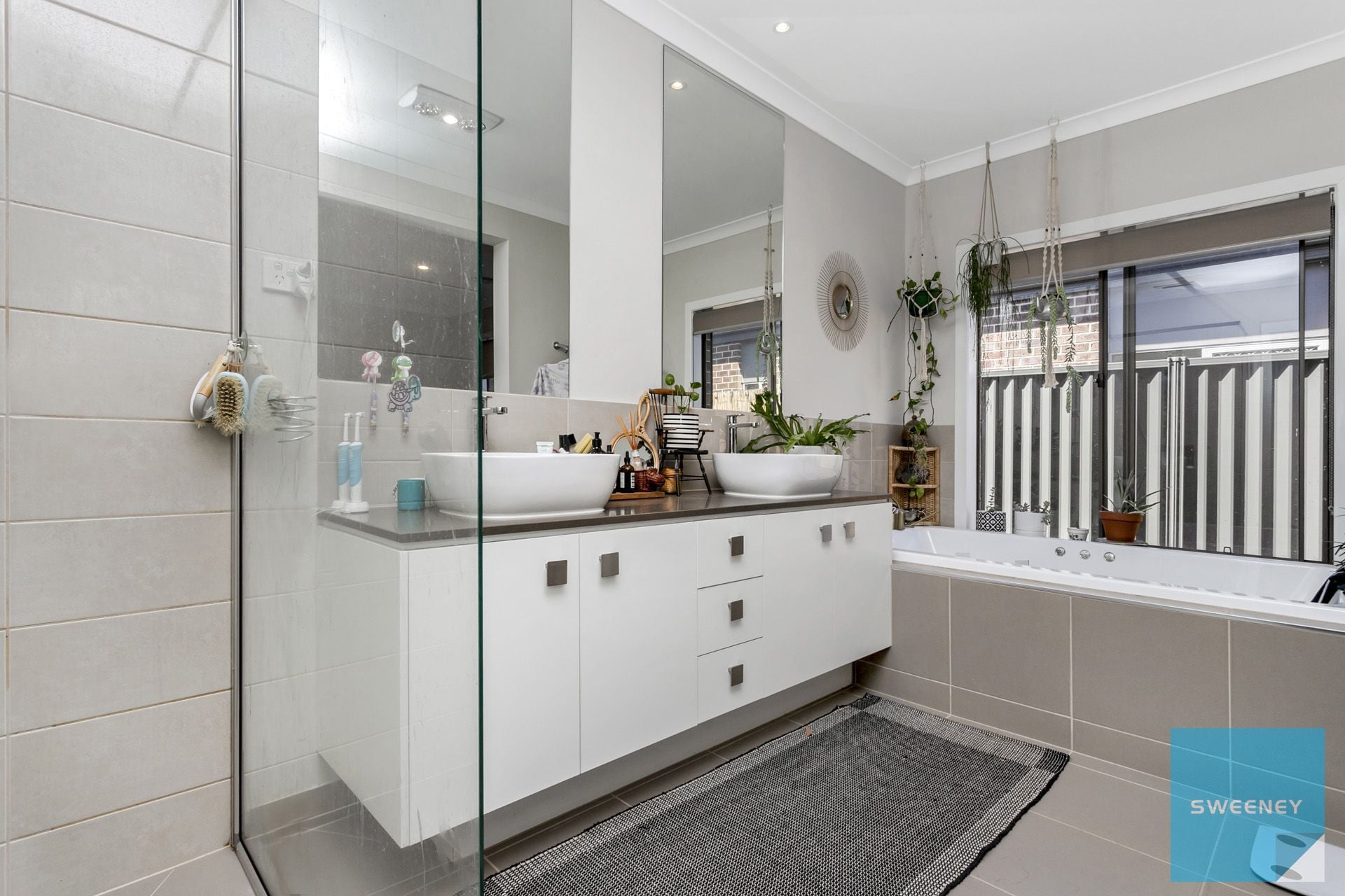 48 Infinity Drive, Fraser Rise | Sweeney Estate Agents