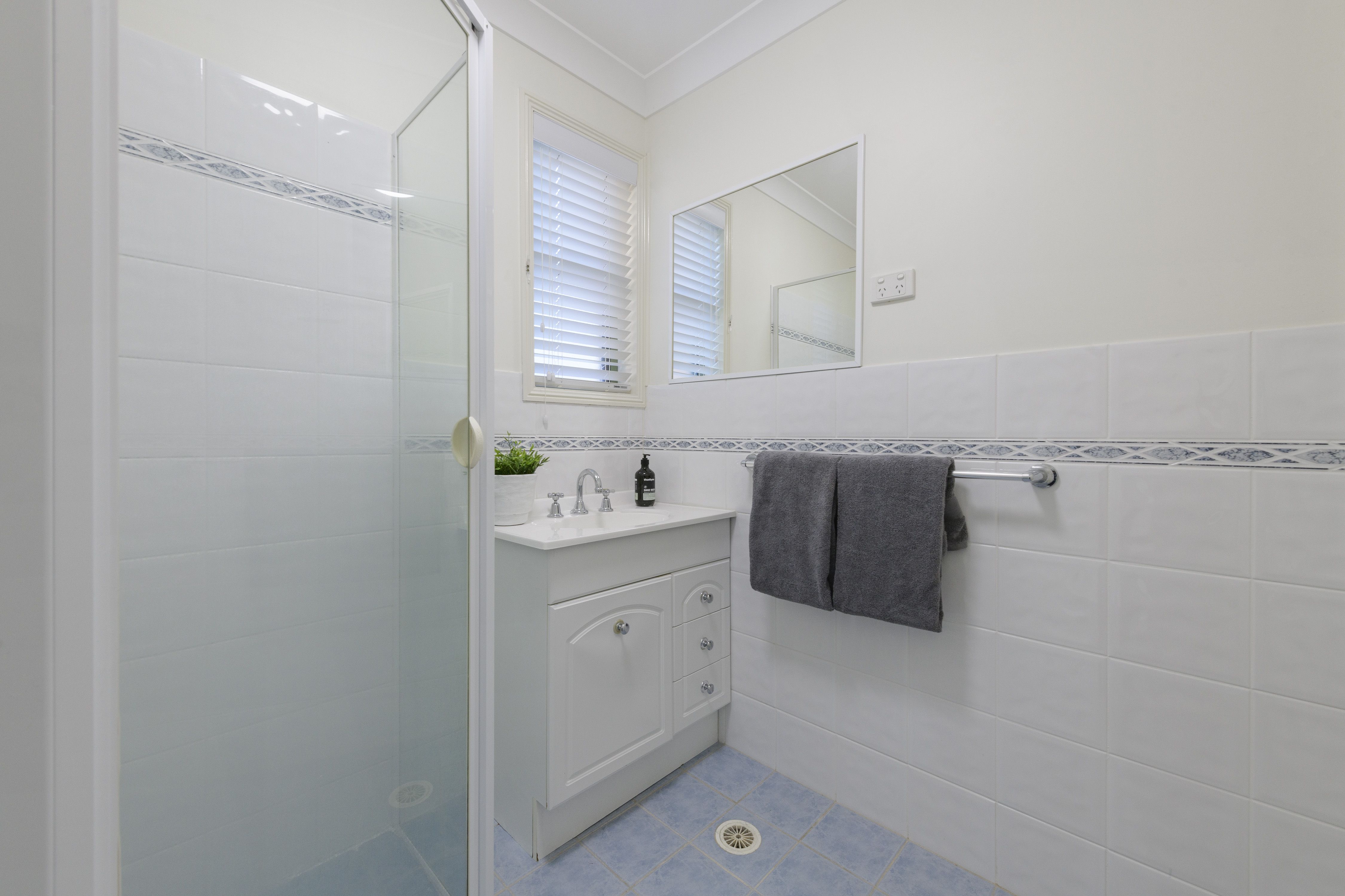 One Agency Eastlakes Real Estate For Sale 8 Matelot Place Belmont