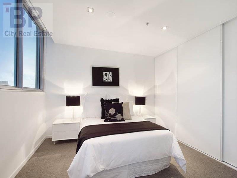 2302/8 Downie Street MELBOURNE VIC, Melbourne - Thumbnail 3