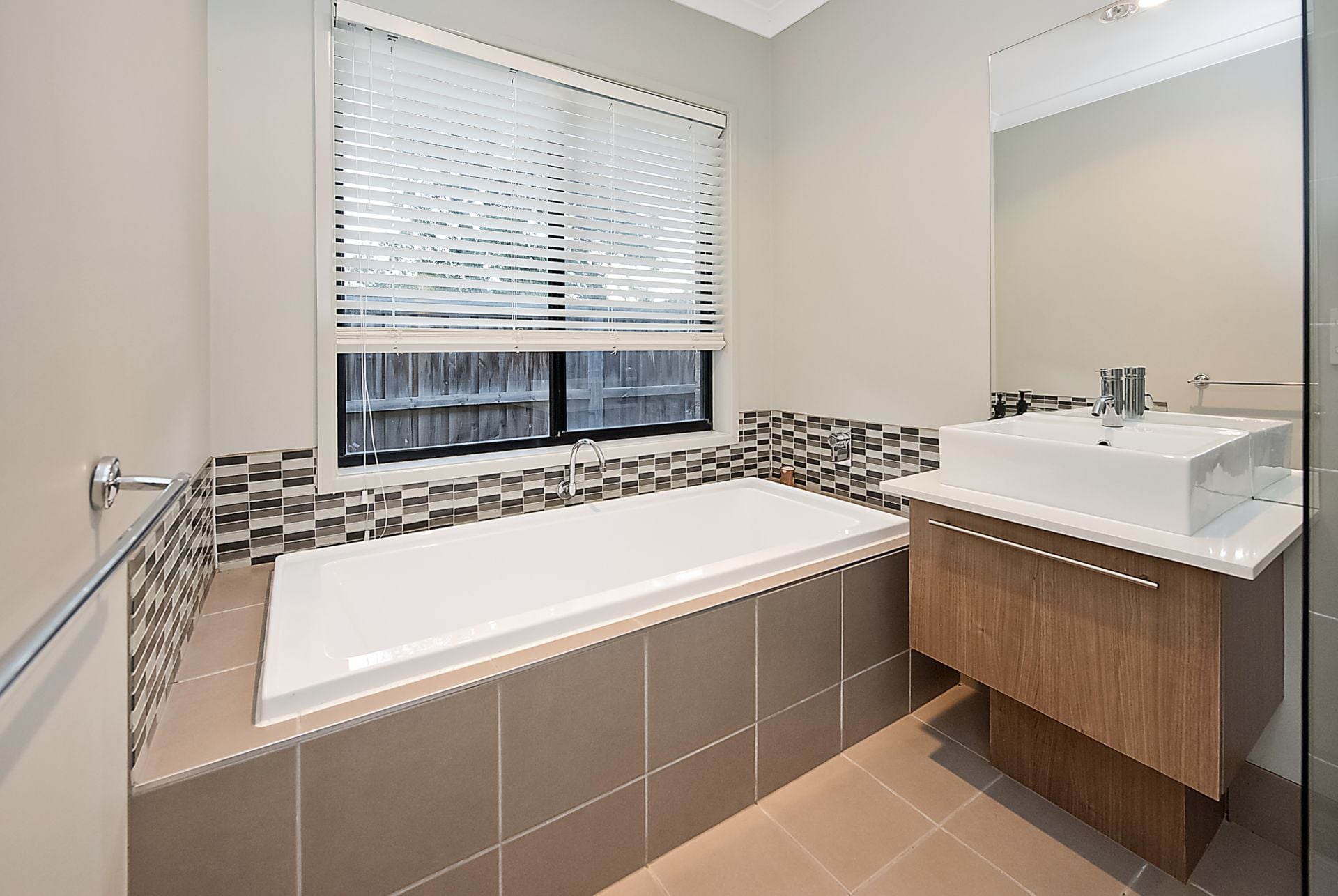 2 Moe Way Mernda, Mernda - Thumbnail 8