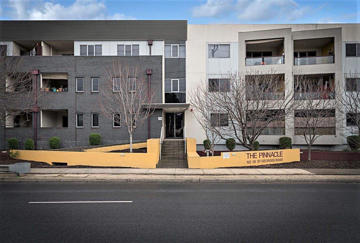Make a Move To This Well Sought-After Apartment Complex!
