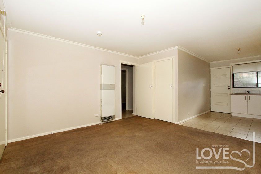 WELL PRESENTED, PERFECTLY LOCATED UNIT