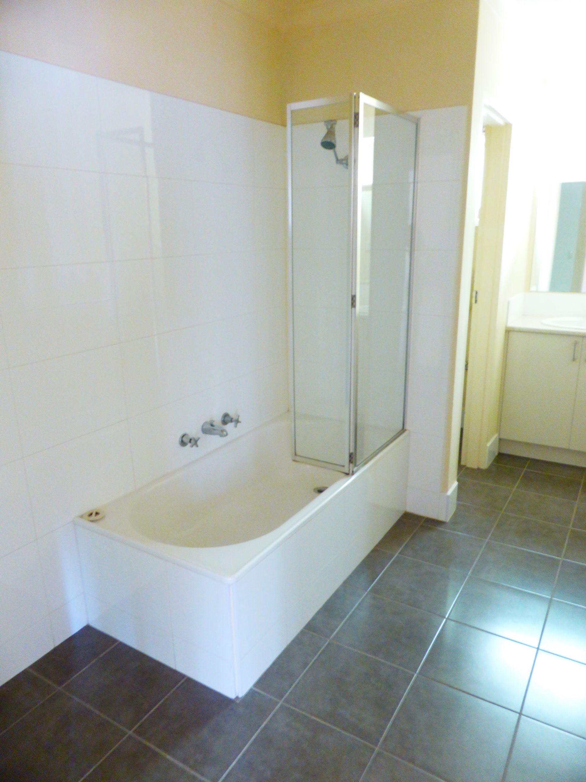 Excellent 2 Bedroom Apartment!