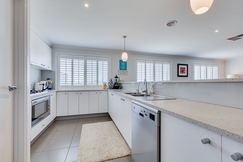 13 Lindsay Avenue, Bacchus Marsh - Thumbnail 5