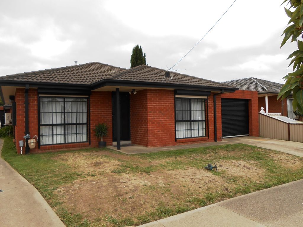PRIME LOCATION    *Insp Thu 28th May @ 4:15pm*