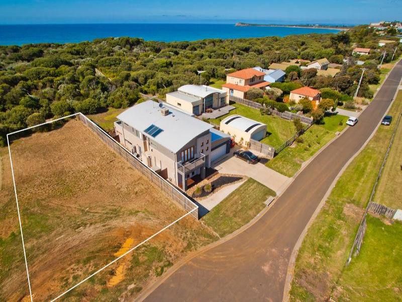 140 Orton Street OCEAN GROVE VIC, Ocean Grove - Thumbnail 2