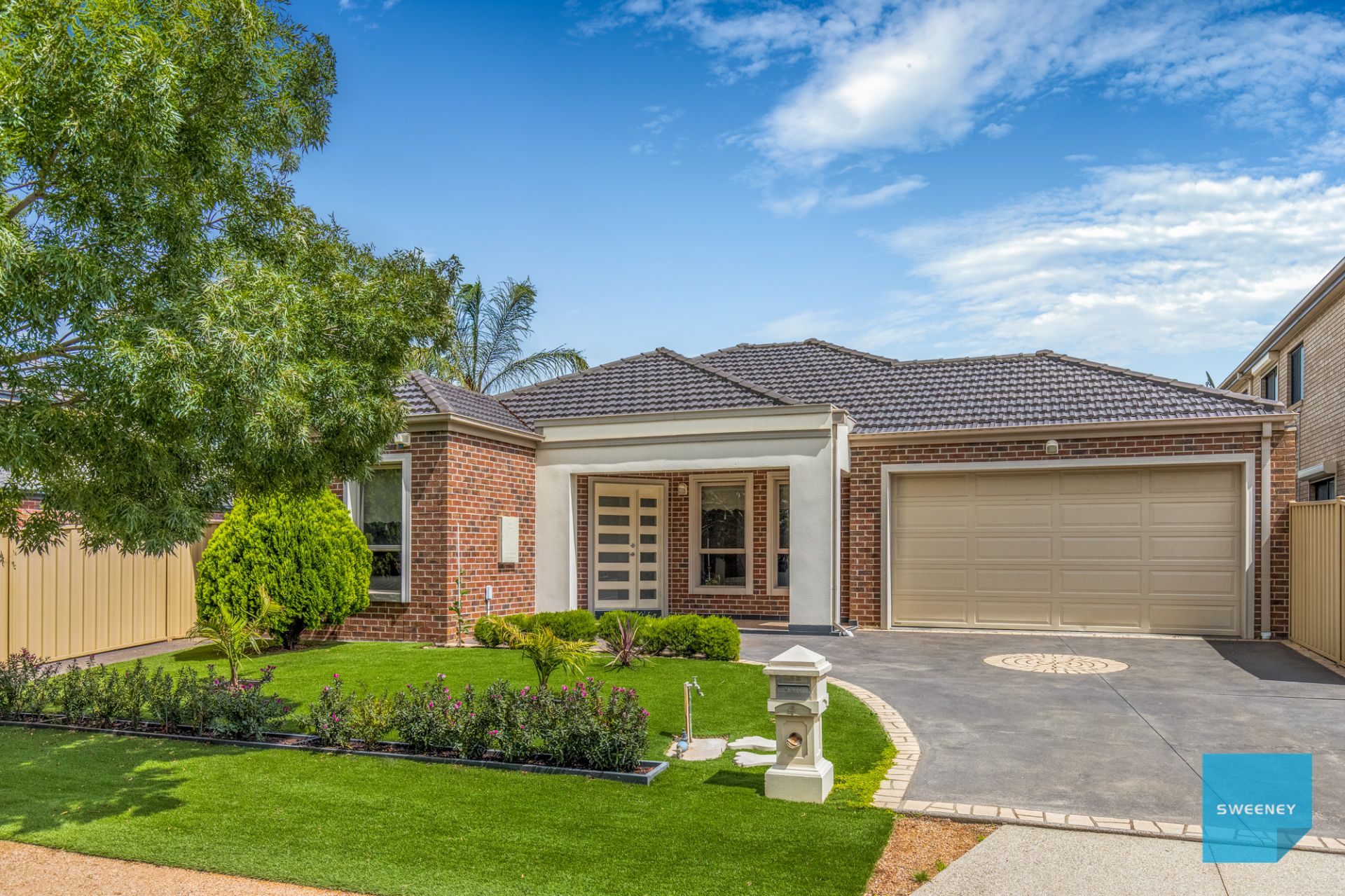 4 Orrong Parade, Caroline Springs - Thumbnail 2