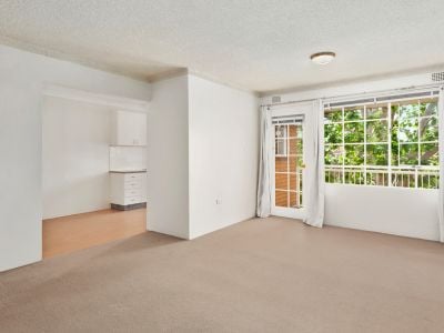 LIGHT BRIGHT and FRESH