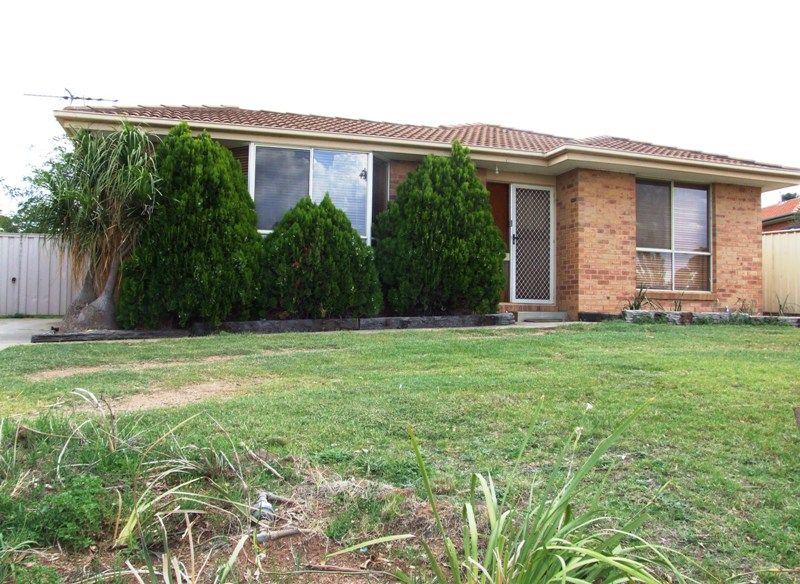 33 Morrison Drive, Bacchus Marsh - Thumbnail 2