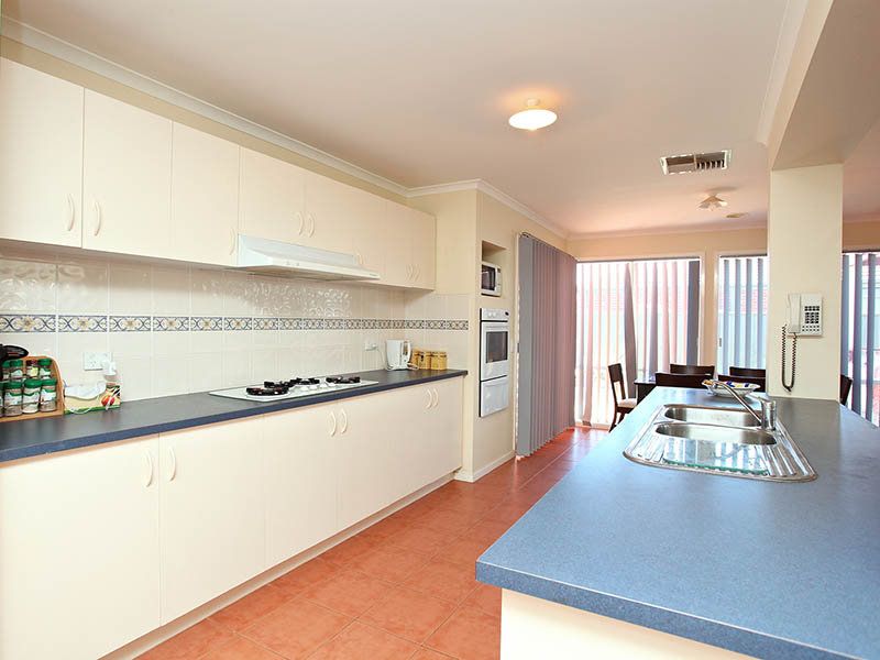4 Corowa Crescent, Burnside - Thumbnail 3