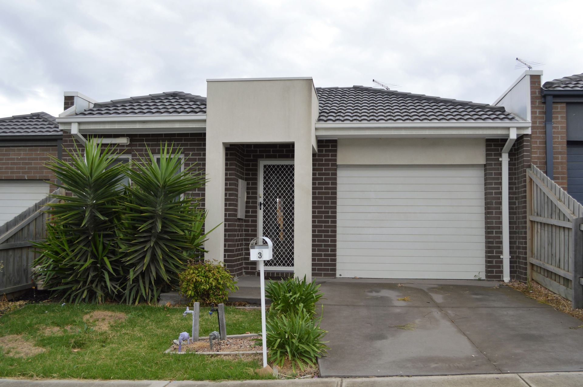 IDEALLY SITUATED TWO BEDROOM!   *Insp Wed 21st Nov @ 4:45pm*