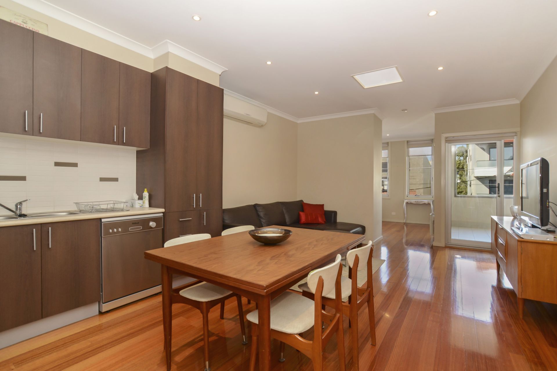 Fully Furnished Stylish Living!