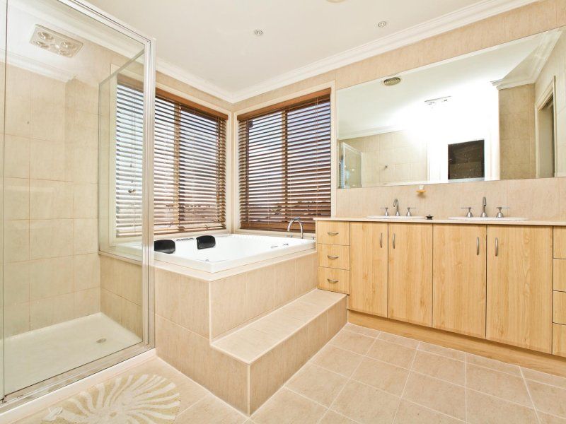 4 Cobblestone Green, Caroline Springs - Thumbnail 7