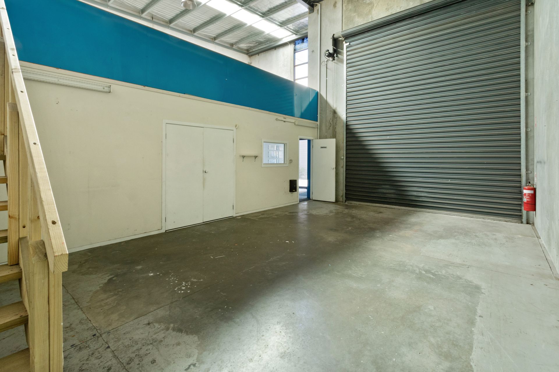 FACTORY/ OFFICE IN MAJOR GROWTH CORRIDOR