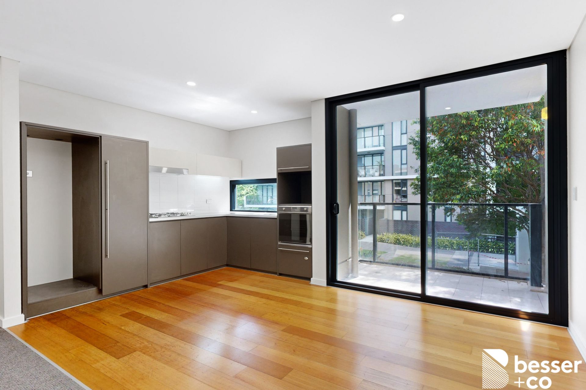 303/41 Chapel Mews, South Yarra - Thumbnail 8