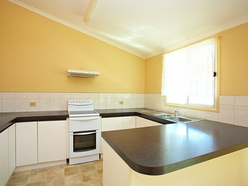 31 Ross Road, Altona North - Thumbnail 3