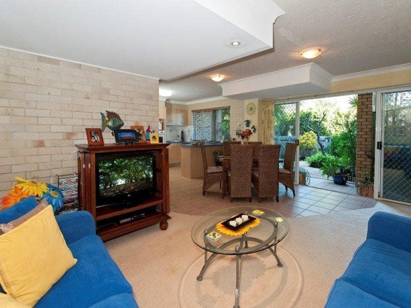 1/126 Broadwater Avenue MAROOCHYDORE QLD, Maroochydore - Thumbnail 3
