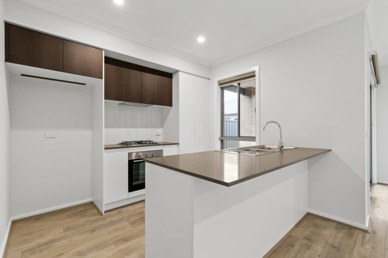 43 Bluebottle Parade, Rockbank