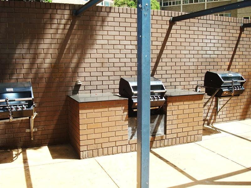 2 Bedroom Apartment in College Square