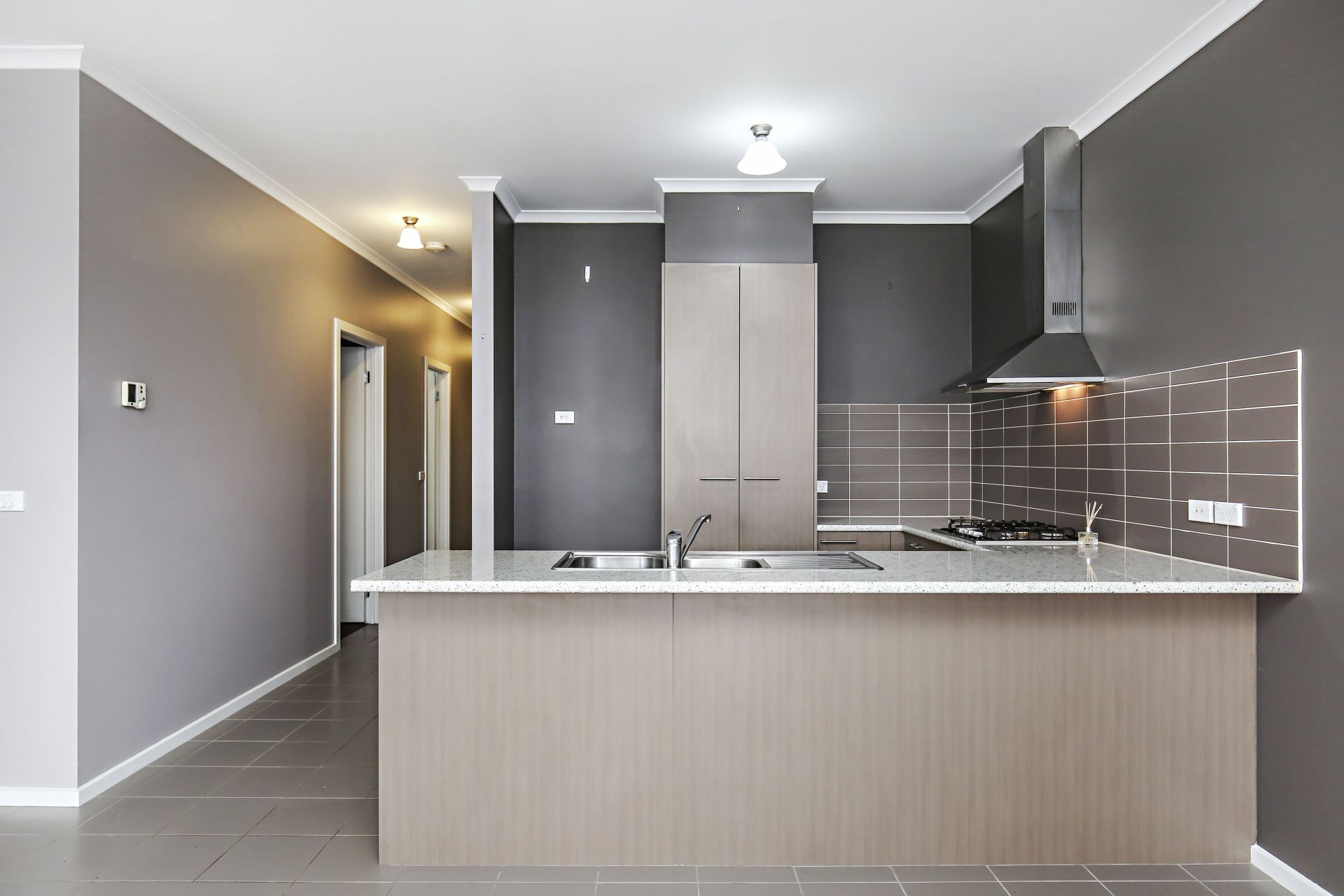 STYLISH HOME, SUPERB LOCATION