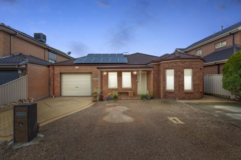 12 Alder Court, Gowanbrae